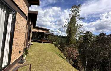 Casa Campestre en Venta en Monte Sereno – El Retiro