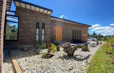 casa en venta en senderos de compostela