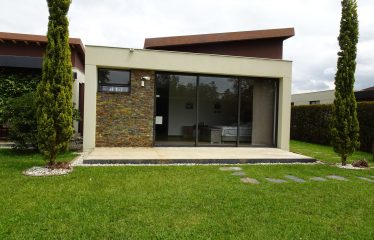 CASA HARAS DE SANTA LUCIA , LLANOGRANDE – RIONEGRO.