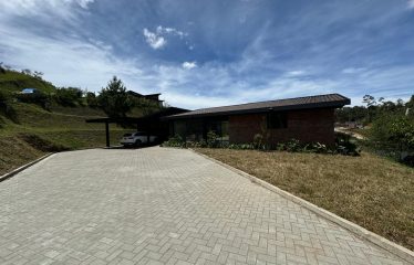 CASA CAMPESTRE EN VENTA -MONTE SERENO -EL RETIRO