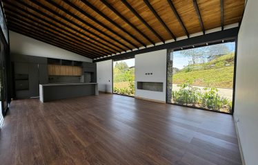 CASA CAMPESTRE EN VENTA -MONTE SERENO -EL RETIRO