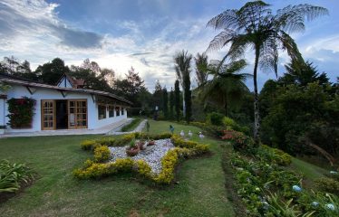 CASA CAMPESTRE EN VENTA ALTOS DE LA FE